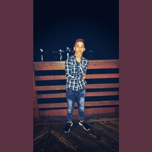 Meet your Posher, Luis a.